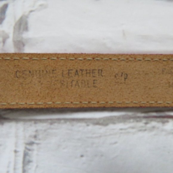 Vintage Red Leather Cowboy Belt - Picture 9 of 10